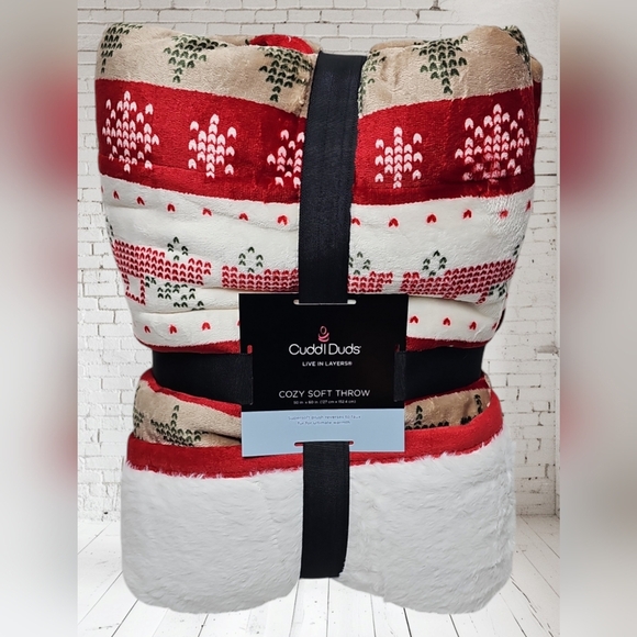 Cuddl Duds Truck  Fair Isle Plush to Sherpa Throw Blanket - Picture 2 of 2